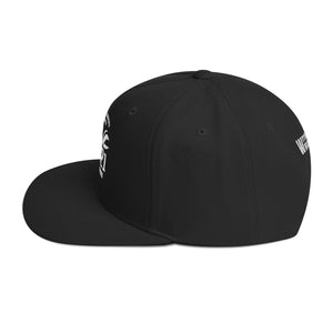 Cap mit Logo-Stickereien und geradem Schirm